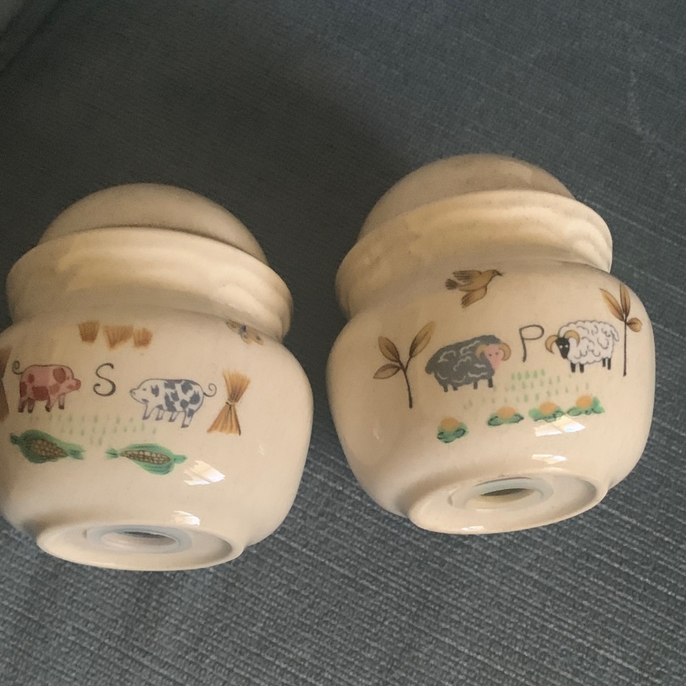 International Heartland Floral Stoneware Salt/Pepper & Sugar/Creamer Kitchen Set - Picture 2 of 10